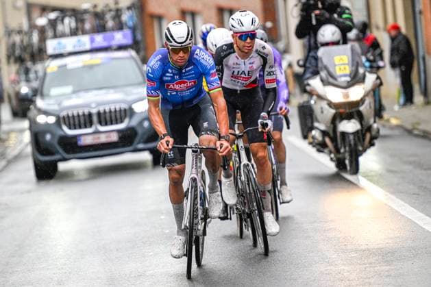Omloop Het Nieuwsblad 2026 Cycling Race NINOVE, BELGIUM - FEBRUARY 28 : Van Der Poel Mathieu (NED) of Alpecin-Premier Tech, Vermeersch Florian (BEL) of UAE Team Emirates XRG in action during the 81th edition of Omloop Het Nieuwsblad an UCI World Tour 1.UWT one day cycling road race for Men Elite of km with start in Ghent and finish in Ninove on February 28, 2026 in Ninove, Belgium, 28 02 2026 ( Motordriver Kenny Verfaillie - Ninove Belgium  Copyright: xNicoxVereeckenx