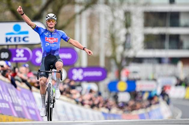 Omloop Het Nieuwsblad 2026 Cycling Race NINOVE, BELGIUM - FEBRUARY 28 : Van Der Poel Mathieu (NED) of Alpecin-Premier Tech celebrating his victory during the 81st edition of Omloop Het Nieuwsblad an UCI World Tour 1.UWT one day cycling road race for Men Elite of 207 km with start in Ghent and finish in Ninove on February 28, 2026 in Ninove, Belgium, 28 02 2026 ( Motordriver Kenny Verfaillie - Ninove Belgium  Copyright: xPeterxDexVoechtx