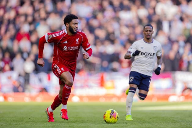 Football - FA Premier League - Liverpool FC v West Ham United FC LIVERPOOL, ENGLAND - Saturday, February 28, 2026: Liverpool s Joe Gomez during the FA Premier League match between Liverpool FC and West Ham United FC at Anfield. (Photo by David Rawcliffe Propaganda) LIVERPOOL Anfield MERSEYSIDE ENGLAND  Copyright: xDavidxRawcliffex P2026-02-28-Liverpool_West_Ham-51