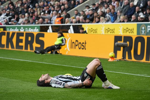 28th February 2026; St James Park, Newcastle, England; Premier League Football, Newcastle United versus Everton; Sandro Tonali of Newcastle United lies on the grass after a tackle  AlecxBrown Content restricted for UK based newspaper