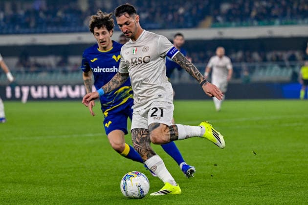 CALCIO - Serie A - Hellas Verona FC vs SSC Napoli Napoli s Matteo Politano portrait in action during Hellas Verona FC vs SSC Napoli, Italian soccer Serie A match in Verona, Italy, February 28 2026 Verona Italy  Copyright: xIPAxSport ABACAx