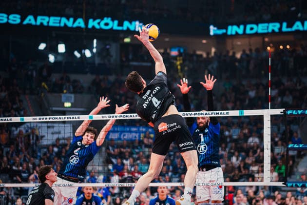 DVV Pokal VfB Friedrichshafen SVG Lüneburg 28 02 2026 Christopher Byam SVG Lüneburg, 4 beats Volleyball, Zoi DVV Pokal Final VfB Friedrichshafen vs SVG Lüneburg on 28 02 2026 at the SAP Arena, Mannheim Copyright: xBEAUTIFULxSPORTS Tonhäuserx