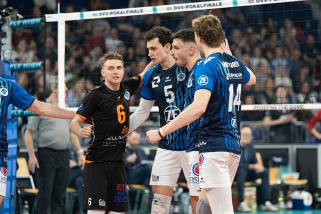28 02 2026, xhfmx, Volleyball DVV Pokalfinale 2026 Herren, VfB Friedrichshafen SVG Lüneburg Ludwigshafen celebrates points against Lüneburg DFL DFB REGULATIONS PROHIBIT ANY USE OF PHOTOGRAPHS as IMAGE SEQUENCES and or QUASI VIDEO Mannheim
