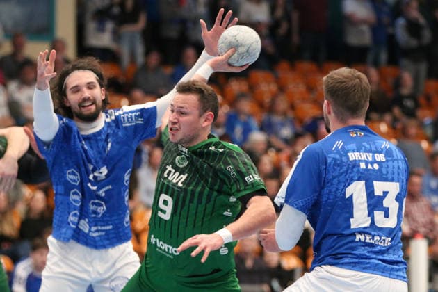28 02 2026 Handball Men 2025 2026 2 Handball Bundesliga 22 Matchday Dessau Roßlauer HV 06 Eulen Ludwigshafen Anhalt Arena Dessau Marc Robin Eisel Ludwigshafen, 9, green at goal throw Dessau Roßlau Sachsen Anhalt Germany