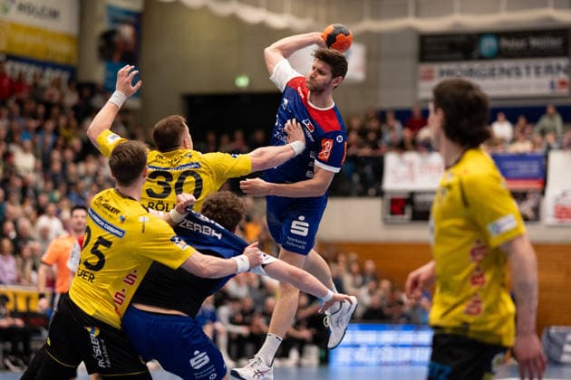 Georg Poehle, HBW Balingen Weilstetten, 94 , at the throw HBW Balingen Weilstetten vs HSC 2000 Coburg, Handball, 2 Bundesliga, 22 Matchday, Season 2025 2026, 28 02 2026 Eibner Pressefoto Andreas Ulmer HBW Balingen Weilstetten vs HSC 2000 Coburg, Handball, 2 Bundesliga, 22 Matchday, Season 2025 2026, 28 02 2026 Balingen Copyright: xEibner-Pressefoto AndreasxUlmerx EP_AUR