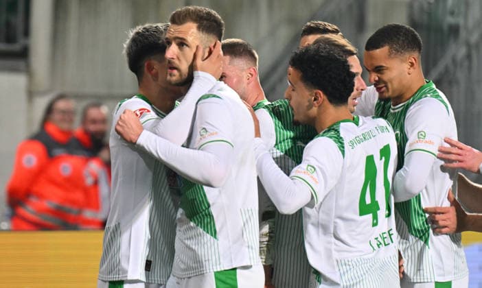 28 02 2026 Soccer Season 2025 2026 2 Soccer Bundesliga 24 Matchday SpVgg Greuther Fürth Kleeblatt SGF FC Schalke 04 Sportfoto Zink xwoxzix DFL regulations prohibit any use of photographs as image sequences and or quasi video only for editorial use Torjubel Jubel Freude nach Treffer Tor Torschuß zum 1 0 durch Dennis Srbeny 7, SpVgg Greuther Fürth