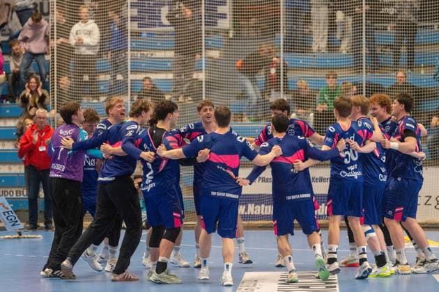 TSV Bayer Dormagen joy after the game, circle, dancing TSV Dormagen vs TuSEM Essen, Handball, 2 HBL, 22 Matchday, Season 2025 26, 28 02 2026, TSV Dormagen vs TuSEM Essen, Handball, 2 HBL, 22 Matchday, Season 2025 26, 28 02 2026 Dormagen Copyright: xEibner-Pressefoto LukasxBaldygax EP_LBA