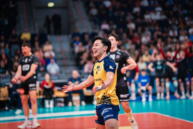 DVV Cup VfB Friedrichshafen SVG Lüneburg 28 02 2026 Sho Takahashi SVG Lüneburg, 21 cheers Volleyball, Zoi DVV Cup Final VfB Friedrichshafen vs SVG Lüneburg on 28 02 2026 in the SAP Arena, Mannheim Copyright: xBEAUTIFULxSPORTS Tonhäuserx