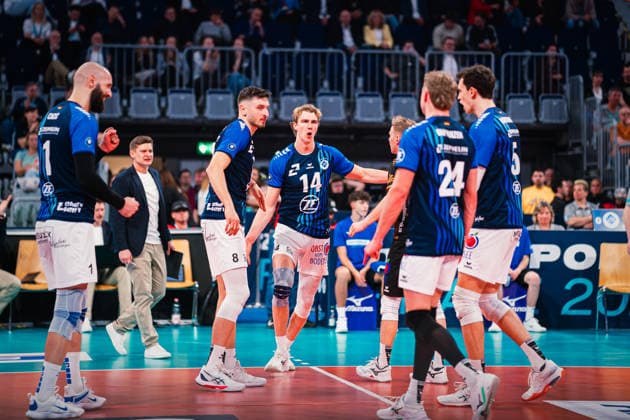 DVV Cup VfB Friedrichshafen SVG Lüneburg 28 02 2026 VfB Friedrichshafen cheers Volleyball, Zoi DVV Cup Final VfB Friedrichshafen vs SVG Lüneburg on 28 02 2026 in the SAP Arena, Mannheim Copyright: xBEAUTIFULxSPORTS Tonhäuserx