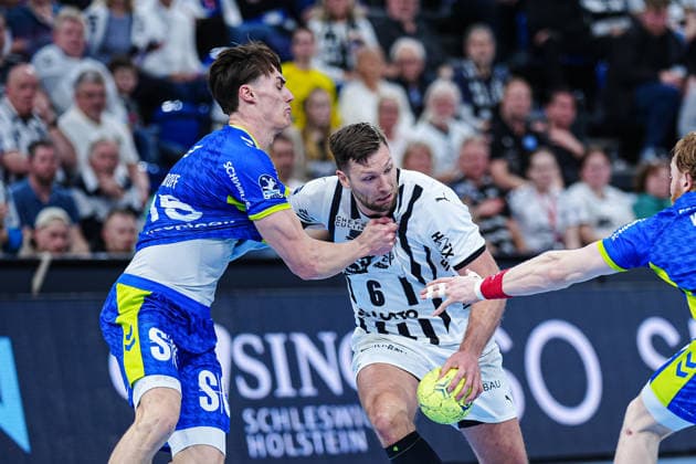 Miro Schluroff VfL Gummersbach, 15 , Harald Reinkind THW Kiel, 06 GER, THW Kiel vs VfL Gummersbach, Handball, 1 Bundesliga, Matchday 23, Season 2025 2026, 28 02 2026 GER, THW Kiel vs VfL Gummersbach, Handball, 1 Bundesliga, Matchday 23, Season 2025 2026, 28 02 2026 Kiel Copyright: xEibner-Pressefoto MarcelxvonxFehrnx EP_MFN