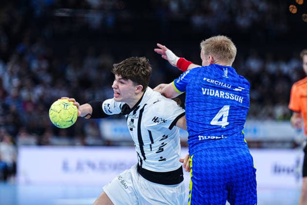 Rasmus Ankermann THW Kiel, 22 , Ellidi Snaer Vidarsson VfL Gummersbach, 04 GER, THW Kiel vs VfL Gummersbach, Handball, 1 Bundesliga, Matchday 23, Season 2025 2026, 28 02 2026 GER, THW Kiel vs VfL Gummersbach, Handball, 1 Bundesliga, Matchday 23, Season 2025 2026, 28 02 2026 Kiel Copyright: xEibner-Pressefoto MarcelxvonxFehrnx EP_MFN