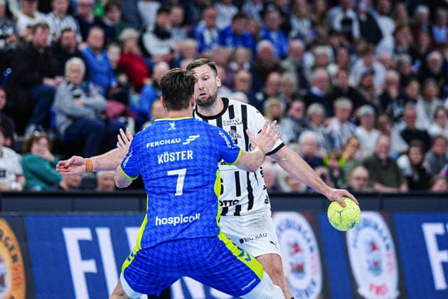Julian Koester VfL Gummersbach, 07 , Harald Reinkind THW Kiel, 06 GER, THW Kiel vs VfL Gummersbach, Handball, 1 Bundesliga, Matchday 23, Season 2025 2026, 28 02 2026 GER, THW Kiel vs VfL Gummersbach, Handball, 1 Bundesliga, Matchday 23, Season 2025 2026, 28 02 2026 Kiel Copyright: xEibner-Pressefoto MarcelxvonxFehrnx EP_MFN