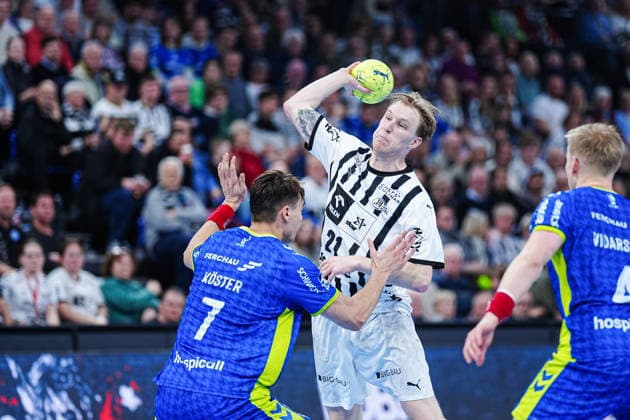Throw Goal Eric Johansson THW Kiel, 21 , Julian Koester VfL Gummersbach, 07 GER, THW Kiel vs VfL Gummersbach, Handball, 1 Bundesliga, Matchday 23, Season 2025 2026, 28 02 2026 GER, THW Kiel vs VfL Gummersbach, Handball, 1 Bundesliga, Matchday 23, Season 2025 2026, 28 02 2026 Kiel Copyright: xEibner-Pressefoto MarcelxvonxFehrnx EP_MFN