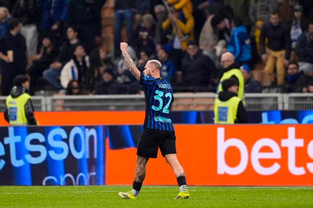 Inter Milan™s Federico Dimarco celebrates after scoring the 1-0 goal for his team during the Serie A soccer match between inter and Genoa at the San Siro Stadium in Milan, Italy - February, 18 2026. - Soccer  Copyright: xFabioxFerrari LaPressex