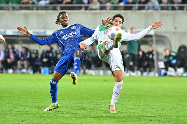 28 02 2026 Soccer Season 2025 2026 2 Soccer Bundesliga 24 Matchday SpVgg Greuther Fürth Kleeblatt SGF FC Schalke 04 Sportfoto Zink MeZi xmexzix DFL regulations prohibit any use of photographs as image sequences and or quasi video only for editorial use Moussa Ndaye 16, FC Schalke 04 S04 Sayfallah Ltaief 47, SpVgg Greuther Fürth, rechts