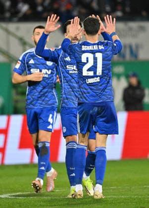 28 02 2026 Soccer Season 2025 2026 2 Soccer Bundesliga 24 Matchday SpVgg Greuther Fürth Kleeblatt SGF FC Schalke 04 Sportfoto Zink MeZi xmexzix DFL regulations prohibit any use of photographs as image sequences and or quasi video only for editorial use Torjubel Jubel Freude nach Tre zum 1 1 durch Martin Wasinski 21, FC Schalke 04 S04