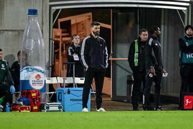 28 02 2026, Football, 2 Bundesliga, Season 2025 2026, Matchday 24, SpVgg Greuther Fürth FC Schalke 04, Coach Miron Muslic FC Schalke 04 xRHR PHOTO YYx Copyright: KROEGER RHR-FOTOx RHR-FOTO YY