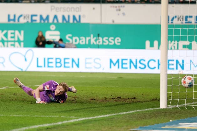 28 02 2026, xrekx, Soccer 2 Bundesliga, SpVgg Greuther Fuerth FC Schalke 04 v l Goal to 1 1 by Dejan Ljubicic FC Schalke 04 Silas Prüfrock Pruefrock SpVgg Greuther Fuerth DFL DFB REGULATIONS PROHIBIT ANY USE OF PHOTOGRAPHS as IMAGE SEQUENCES and or QUASI VIDEO Fuerth