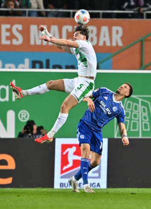 28 02 2026 Soccer Season 2025 2026 2 Soccer Bundesliga 24 Matchday SpVgg Greuther Fürth Kleeblatt SGF FC Schalke 04 Sportfoto Zink xwoxzix DFL regulations prohibit any use of photographs as image sequences and or quasi video only for editorial use Reno Münz Muenz 5, SpVgg Greuther Fürth Janik Bachmann 14, FC Schalke 04 S04