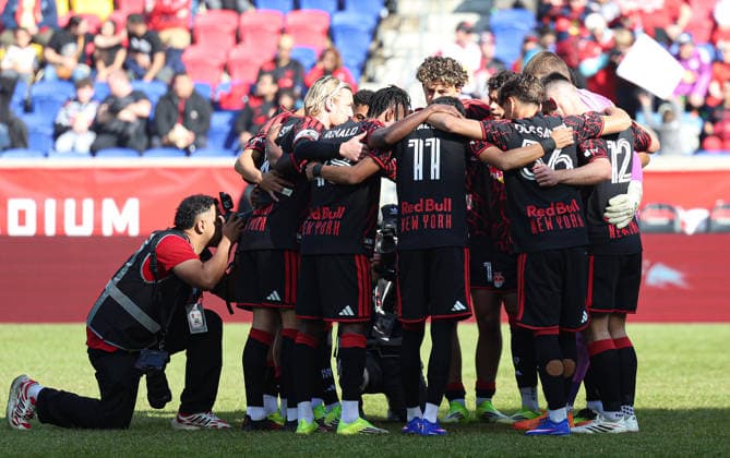 February 28, 2026, Harrison, New Jersey, USA: The New York Red Bulls take the field before the match at Sports Illustrated Stadium. Harrison USA - ZUMAs325 20260228_zsp_s325_067 Copyright: xJessxStilesx