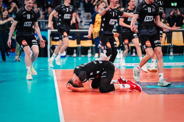 DVV Pokal VfB Friedrichshafen SVG Lüneburg 28 02 2026 Santeri Välimaa SVG Lüneburg, 12 cant believe it ,SVG Lüneburg wins first ever title Volleyball, Zoi DVV Pokal Final VfB Friedrichshafen vs SVG Lüneburg on 28 02 2026 at SAP Arena, Mannheim Copyright: xBEAUTIFULxSPORTS Tonhäuserx
