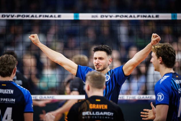 28 02 2026, SAP Arena, Mannheim Volleyball, DVV Cup Final, VfB Friedrichshafen vs SVG Lüneburg Lueneburg Aleksa Batak 8 Friedrichshafen