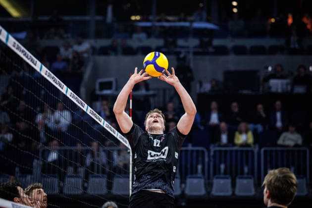 28 02 2026, SAP Arena, Mannheim Volleyball, DVV Pokal Final, VfB Friedrichshafen vs SVG Lüneburg Lueneburg Pass Santeri Välimaa Vaelimaa 12 Lueneburg
