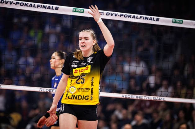 28 02 2026, SAP Arena, Mannheim Volleyball, DVV Cup Final, VfB Suhl LOTTO Thüringen Thueringen vs Allianz MTV Stuttgart Monika Brancuska 25 Suhl