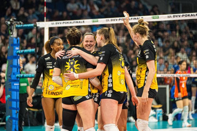 Volleyball I Women I Season 2025 2026 I Zoi DVV Cup Final I VfB Suhl LOTTO Thüringen Allianz MTV Stuttgart I 28 02 2026 Cheering team VfB Suhl LOTTO Thüringen, 1 Copyright: xLobeca Björn-OlexKehmx