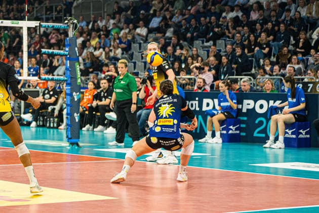Volleyball I Women I Season 2025 2026 I Zoi DVV Cup Final I VfB Suhl LOTTO Thüringen Allianz MTV Stuttgart I 28 02 2026 Acceptance Dredging Fabiana Mottis 7, Allianz MTV Stuttgart Copyright: xLobeca Björn-OlexKehmx