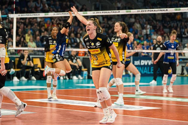 Volleyball I Women I Season 2025 2026 I Zoi DVV Cup Final I VfB Suhl LOTTO Thüringen Allianz MTV Stuttgart I 28 02 2026 Jubilation Joy Euphoria Lara Nagel VfB Suhl LOTTO Thüringen, 3 Copyright: xLobeca Björn-OlexKehmx