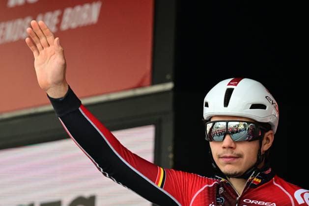 Belgium s Arnaud De Lie of Lotto Intermarche pictured during the team presentation at the start of the 78th edition of the men elite race of the Kuurne-Brussels-Kuurne one day cycling race, 195 km from Kuurne to Kuurne via Brussels, Sunday 01 March 2026. DIRKxWAEM  x166068939x