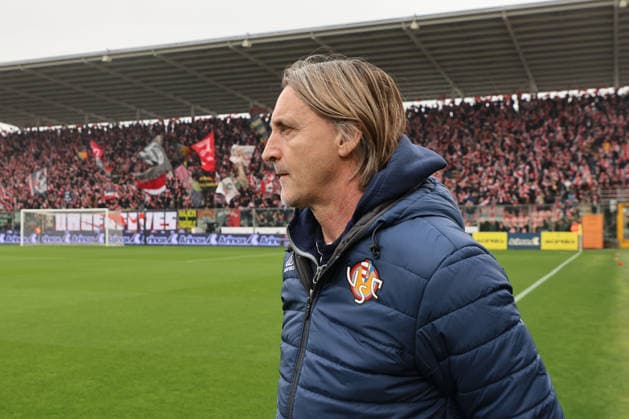 Cremonese s head coach Davide Nicola during the Serie A soccer match between Cremonese and Milan at the Giovanni Zini Stadium in Cremona Italy - Sunday, march 1 2026 - Soccer .  Copyright: xAlbertoxMariani LaPressex