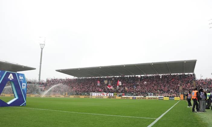 Cremonese s supporters during the Serie A soccer match between Cremonese and Milan at the Giovanni Zini Stadium in Cremona Italy - Sunday, 1 march 2026. - Soccer .  Copyright: xAlbertoxMariani LaPressex