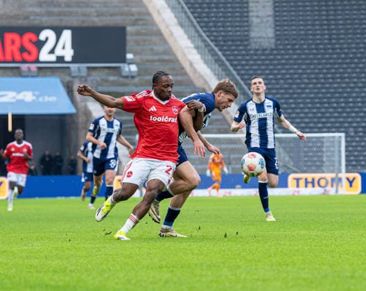Soccer, Men, Season 2025 2026, 2 Bundesliga 24 Matchday , Hertha BSC 1 FC Nürnberg, v l Mohamed Ali Zoma Nürnberg , Marton Dardai Hertha BSC , 01 03 2026, Copyright: xSebastianxRäppold MatthiasxKochx
