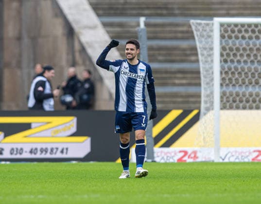 Soccer, Men, Season 2025 2026, 2 Bundesliga 24 Matchday , Hertha BSC 1 FC Nürnberg, Josip Brekalo Hertha BSC , Cheering after goal to 1 0, 01 03 2026, Copyright: xSebastianxRäppold MatthiasxKochx