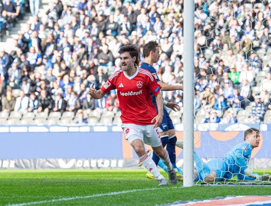 Soccer, Men, Season 2025 2026, 2 Bundesliga 24 Matchday , Hertha BSC 1 FC Nürnberg, Tom Baack Nürnberg , Cheering after goal to 1 1, 01 03 2026, Copyright: xSebastianxRäppold MatthiasxKochx
