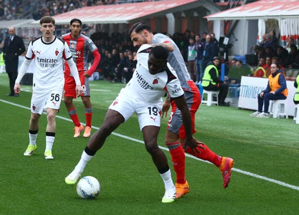 Milan Youssouf Fofana during the Serie A soccer match between Cremonese and Milan at the Giovanni Zini in Cremona, north west Italy - Domenica , 1 Marzo 2026. - Soccer .  Copyright: xAlbertoxMariani LaPressex
