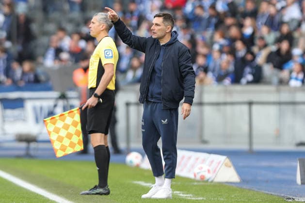 01 03 2026, xtgx, Fußball 2 Bundesliga Hertha BSC Berlin 1 FC Nuernberg emspor, v l Stefan Leitl Hertha, Trainer gibt Anweisungen, gestikuliert mit den Armen, gesticulate, gives instructions DFL DFB REGULATIONS PROHIBIT ANY USE OF PHOTOGRAPHS as IMAGE SEQUENCES and or QUASI VIDEO Berlin