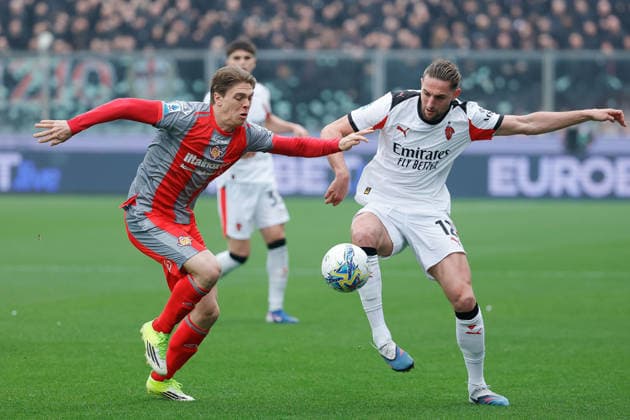 Foto IPP Emanuele Pennacchio Cremona 01 03 2026 Campionato Calcio Serie A 2025-2026 US Cremonese - AC Milan Nella foto Adrien Rabiot e Alessio Zerbin italyphotopress world copyright Cremona italy Italia ITALY  Copyright: xR4924_italyphotopressx