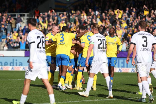 Braunschweig vs Münster, 2 BL Braunschweig, 01 03 2026, Football, Men, 2 BL, Season 2025 2026, Eintracht Braunschweig vs SC Preußen Münster Lukas Frenkert Eintracht Braunschweig cheers with teammates after his goal for 1 0 DFL DFB REGULATIONS PROHIBIT ANY USE OF PHOTOGRAPHS as IMAGE SEQUENCES and or QUASI VIDEO Stadion an der Hamburger Straße Niedersachsen Germany