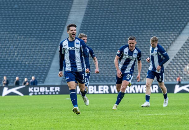 Soccer, Men, Season 2025 2026, 2 Bundesliga 24 Matchday , Hertha BSC 1 FC Nürnberg, f l Josip Brekalo Hertha BSC , Marton Dardai Hertha BSC , Paul Seguin Hertha BSC , Julian Eitschberger Hertha BSC , Cheering after goal to 2 1, 01 03 2026, Copyright: xSebastianxRäppold MatthiasxKochx