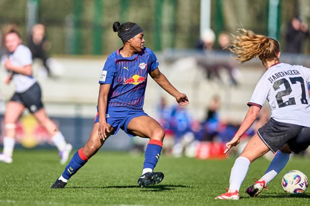 01 03 2026, GER, womens soccer, test match, 2025 2026, RB Leipzig FC Ingolstadt Persis Oteng 9, RB Leipzig , free position, action, with ball, duel Leipzig training center of the Red Bull Saxony Germany