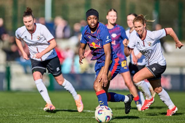 01 03 2026, GER, womens soccer, test match, 2025 2026, RB Leipzig FC Ingolstadt Persis Oteng 9, RB Leipzig , action, with ball, running duel Leipzig training center of the Red Bull Saxony Germany