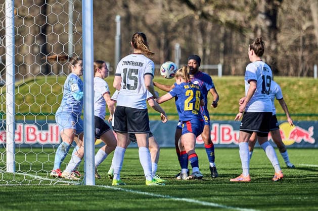 01 03 2026, GER, Womens soccer, Test match, 2025 2026, RB Leipzig FC Ingolstadt Luca Graf 26, RB Leipzig , header to equalize Leipzig 1 1 Training center of the Red Bull Saxony Germany