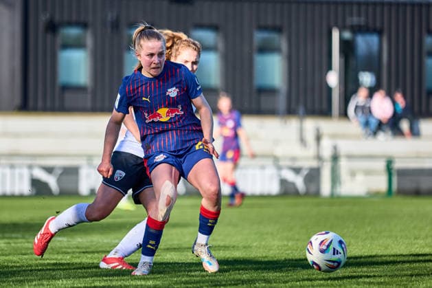 01 03 2026, GER, womens soccer, test match, 2025 2026, RB Leipzig FC Ingolstadt Luca Graf 26, RB Leipzig , free pose, action, with ball Leipzig training center of the Red Bull Saxony Germany
