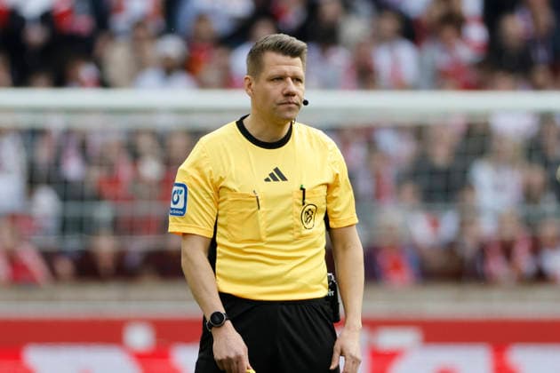 Referee Patrick Ittrich , Germany, Football, 1 Bundesliga, Matchday 24, 2025 2026, VfB Stuttgart vs VfL Wolfsburg, 01 03 2026, Stuttgart MHP Arena Germany Copyright: xGrantxHubbsx