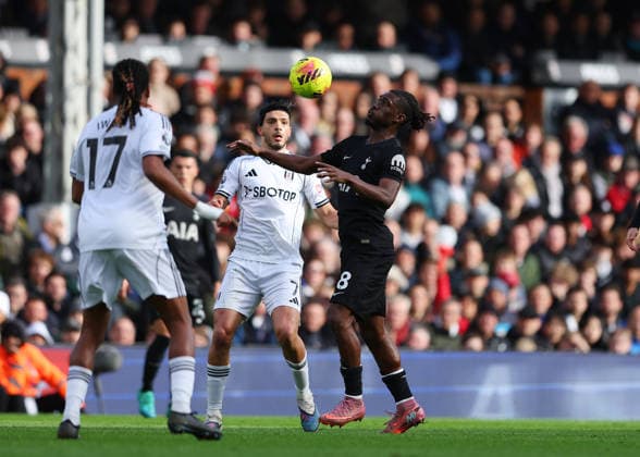1st March 2026; Craven Cottage, Fulham, London, England; Premier League Football, Fulham versus Tottenham Hotspur; Yves Bissouma of Tottenham Hotspur closely marked by Alex Iwobi of Fulham  JPxFletcher Content restricted for UK based newspaper