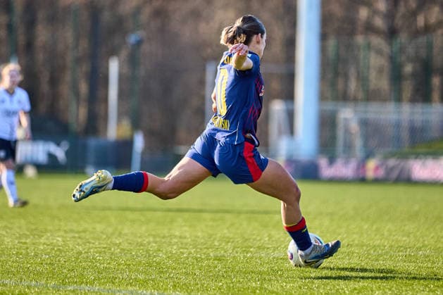 01 03 2026, GER, Womens soccer, Test match, 2025 2026, RB Leipzig FC Ingolstadt Gina Chmielinski 10, RB Leipzig , free kick, action, shot to 2 1 Leipzig training center of the Red Bull Saxony Germany