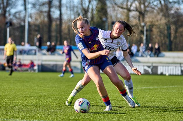 01 03 2026, GER, womens soccer, test match, 2025 2026, RB Leipzig FC Ingolstadt Rucy Grunenberg 4, RB Leipzig , free position, action, duel for ball Leipzig training center of the Red Bull Saxony Germany